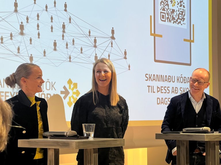 Leifturljós á spjall við pall